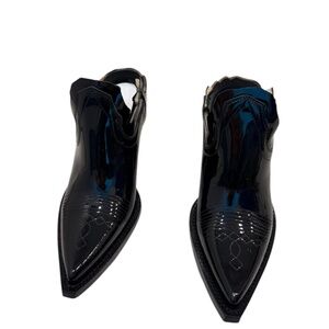 1.	Maison Margiela size 37